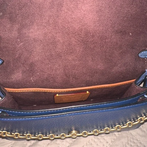 Coach Beat Crossbody Clutch - Picture 4 of 7